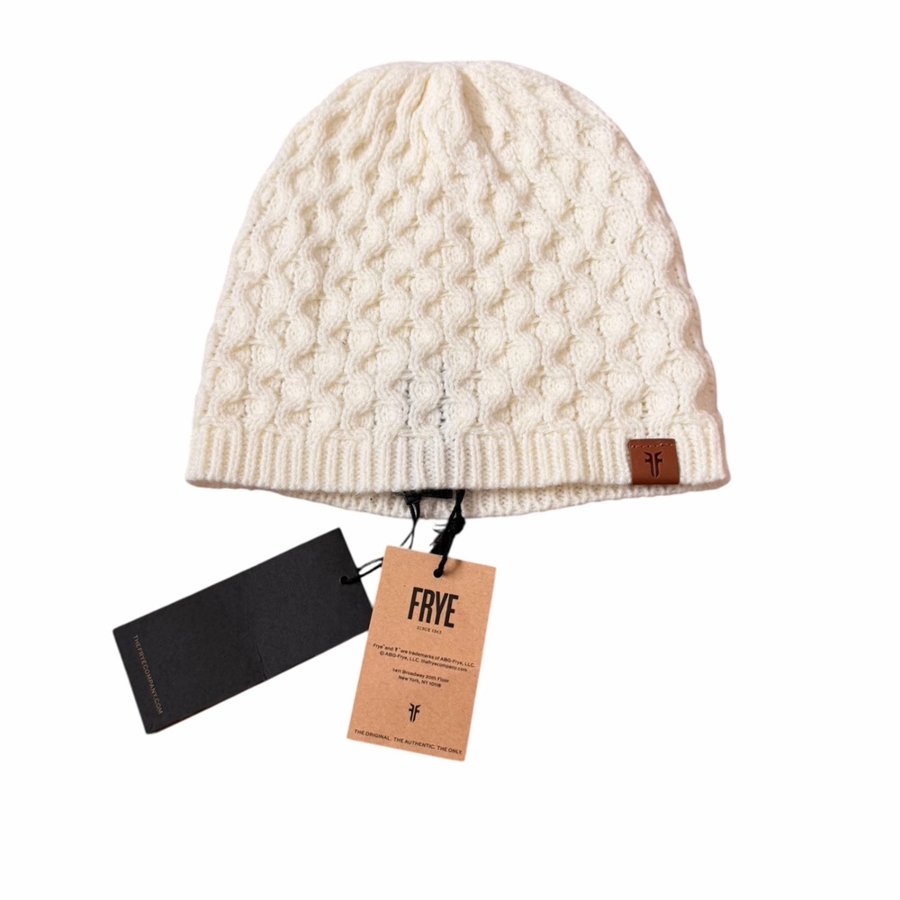Frye Cable Knit Off White Beanie Hat One Size 100% Acrylic Knitwear NWT - Picture 2 of 6